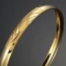 18 Ct Gold Small Etched Bangle (B290s) (C143)