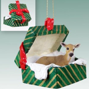 GGBA19 Deer, Doe Green Gift Box Ornament