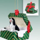 GGBD22B Springer Spaniel, Black & White Green Gift Box Ornament