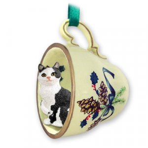 GTCC22 Manx Black & White Green Holiday Tea Cup Ornament
