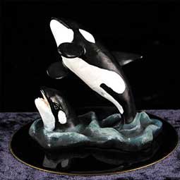NF15 Killer Whale Figurine
