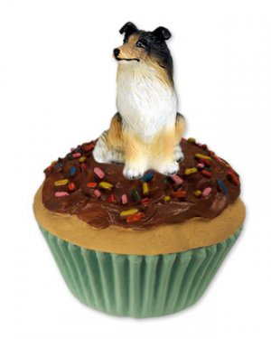 PC23B Collie, Tricolor Pupcake Trinket Box