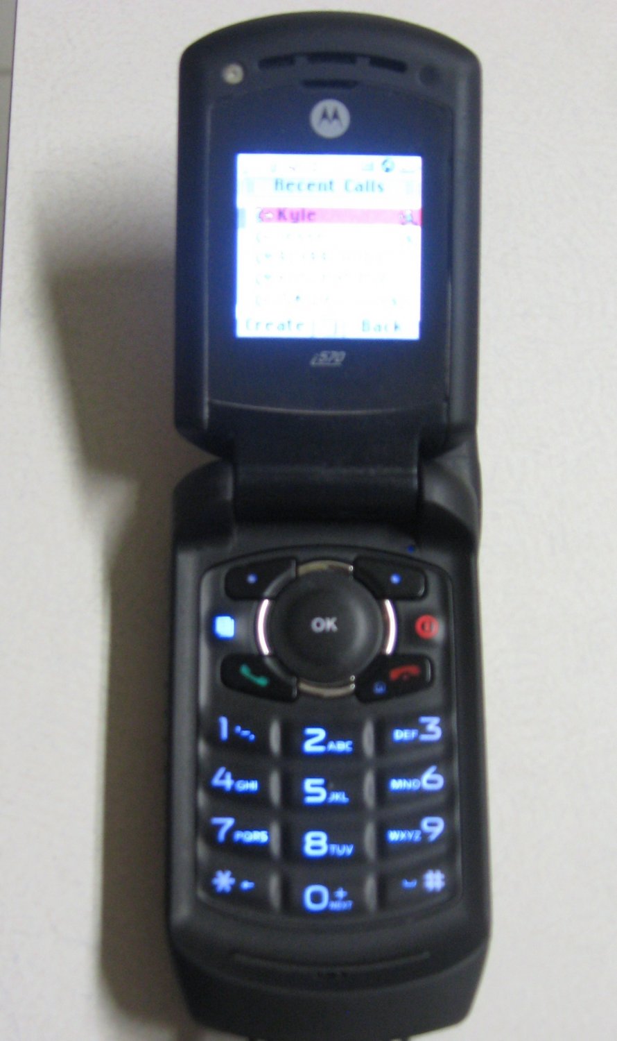 Boost Mobile Motorola i570 Rugged Flip PTT Push to Talk Cellphone Wireless