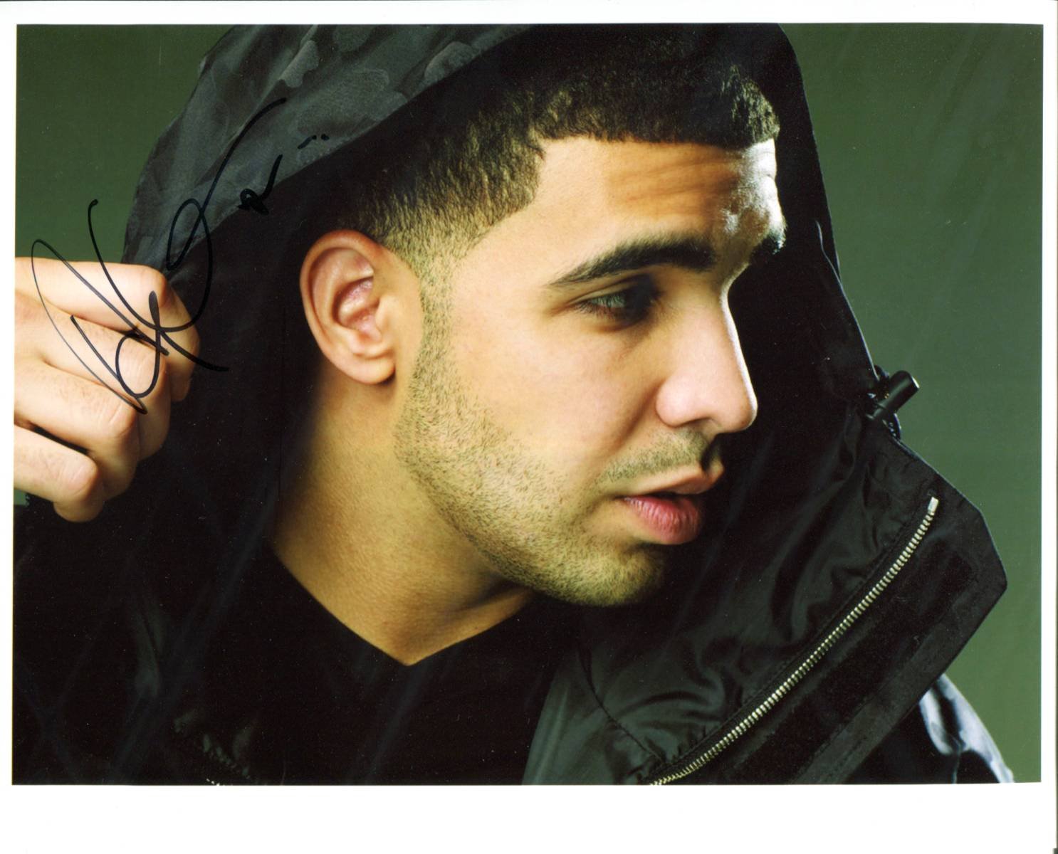 SUPERB DRAKE SIGNED PHOTO + COA!!!