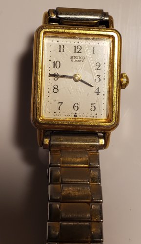 50% OFF - Vintage Woman's Watch - Seiko Quartz Gold Watch - Rectangular Face - 1F20-5040, 1F20-OJ1B