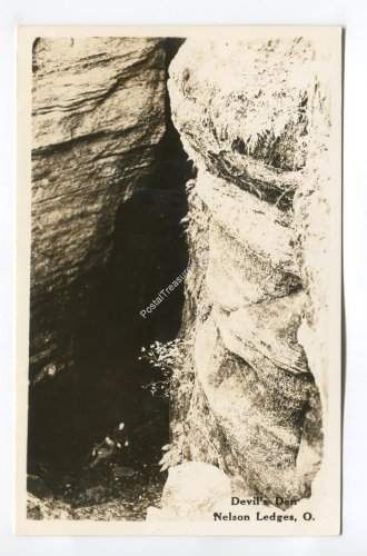 Devils Den Nelson Ledges Ohio Postcard