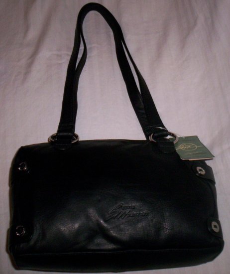 Stone Mountain Clearlake Leather Demi Shoulder Bag in Black