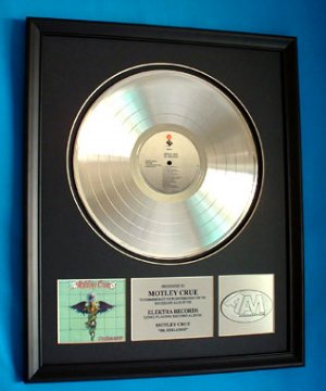 MOTLEY CRUE PLATINUM RECORD AWARD "DR. FEELGOOD"