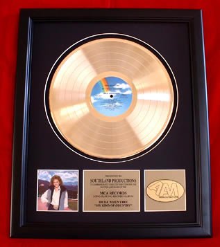 REBA McENTIRE GOLD RECORD AWARD "MY KIND OF COUNTRY"