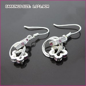 Lucky Flower Pierced Earrings, Pierced earrings, Earrings
