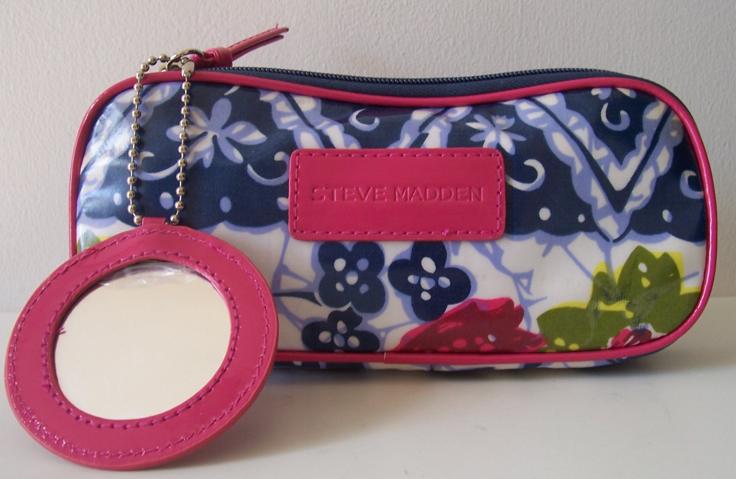 steve madden pink makeup bag