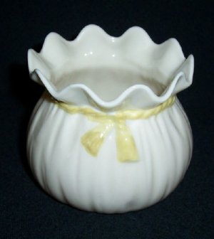 Irish Belleek Parian China Crinkle Pot / Green Mark