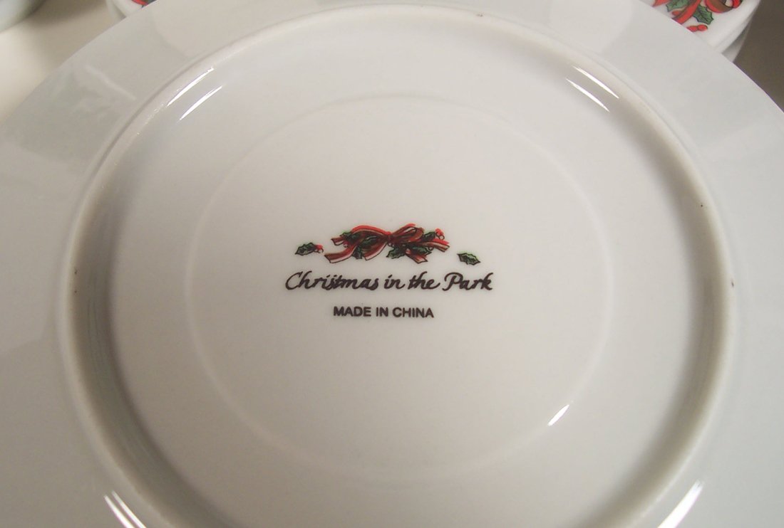 Christmas In The Park Set Of 4 Footed Cups And Saucers Porcelain Made