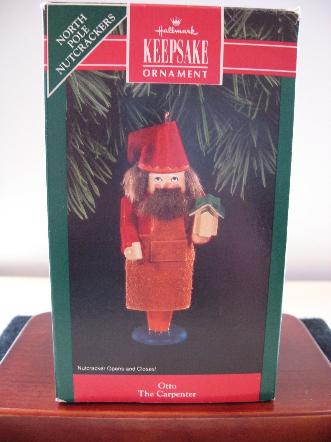 Nutcracker " Otto The Carpenter"