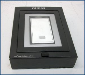 Guess Patent Leather iPod Carrying Case Nano TL444LL/A
