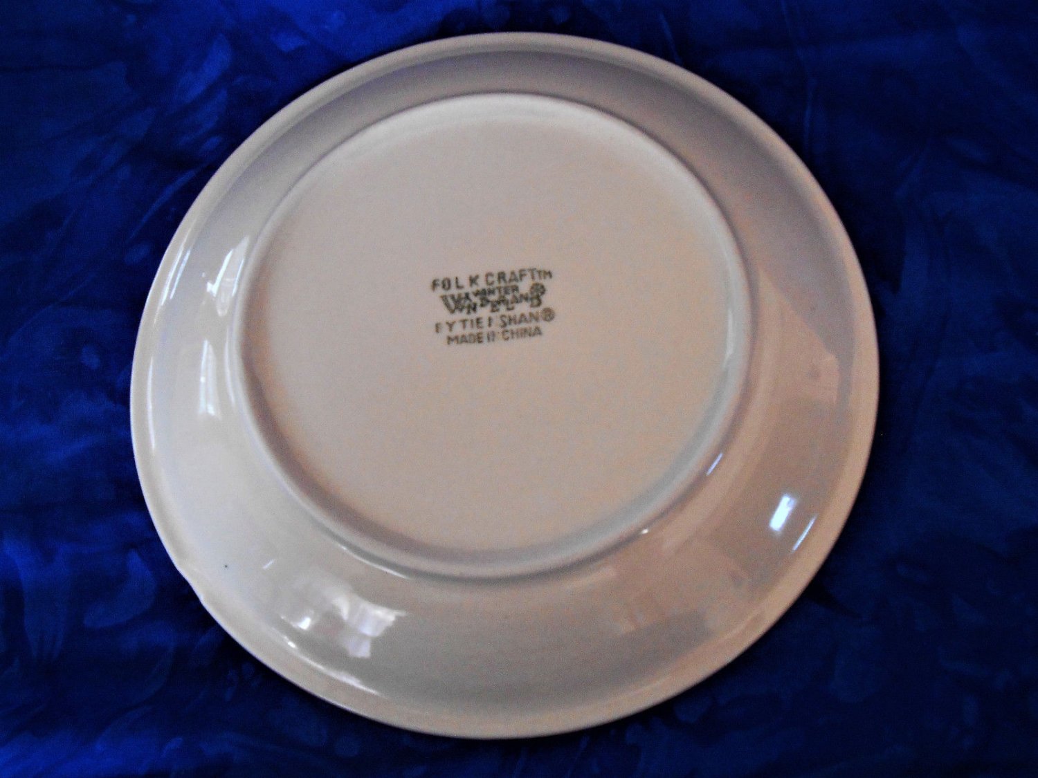 Folk Craft Tienshan Green Sponge Border 10 3/8" Dinner Plate Winter