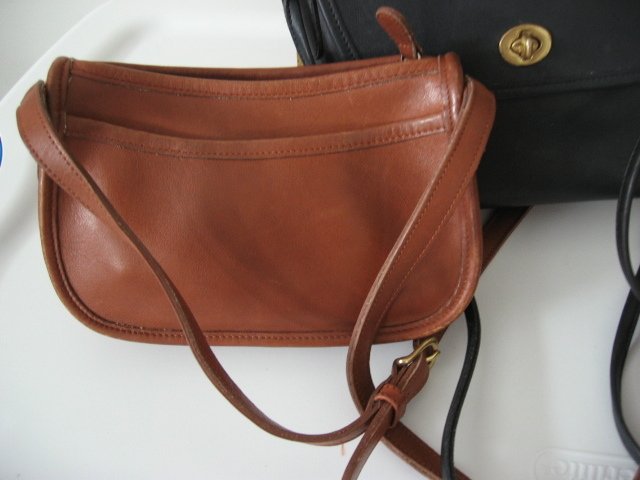 12. AUTHENTIC COACH BROWN SMALL WOMEN'S LEATHER HANDBAG PURSE BAG