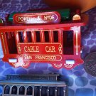 B RED SAN FRANCISCO DECORATIVE COLLECTIBLE MAGNET CABLE CAR OFFICE GIFT KITCHEN HOME FAMILY