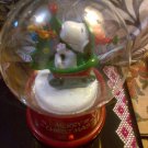 SNOOPY X'MAS SNOWGLOBE DECORATIVE COLLECTIBLE TOY