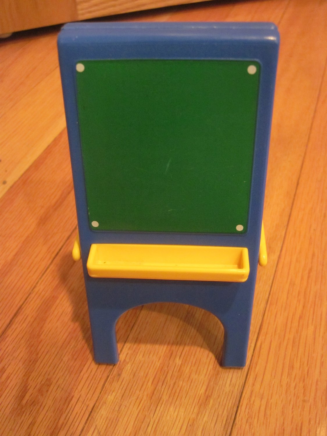 Little Tikes Miniature Dollhouse Size Chalk White Board Easel Doll