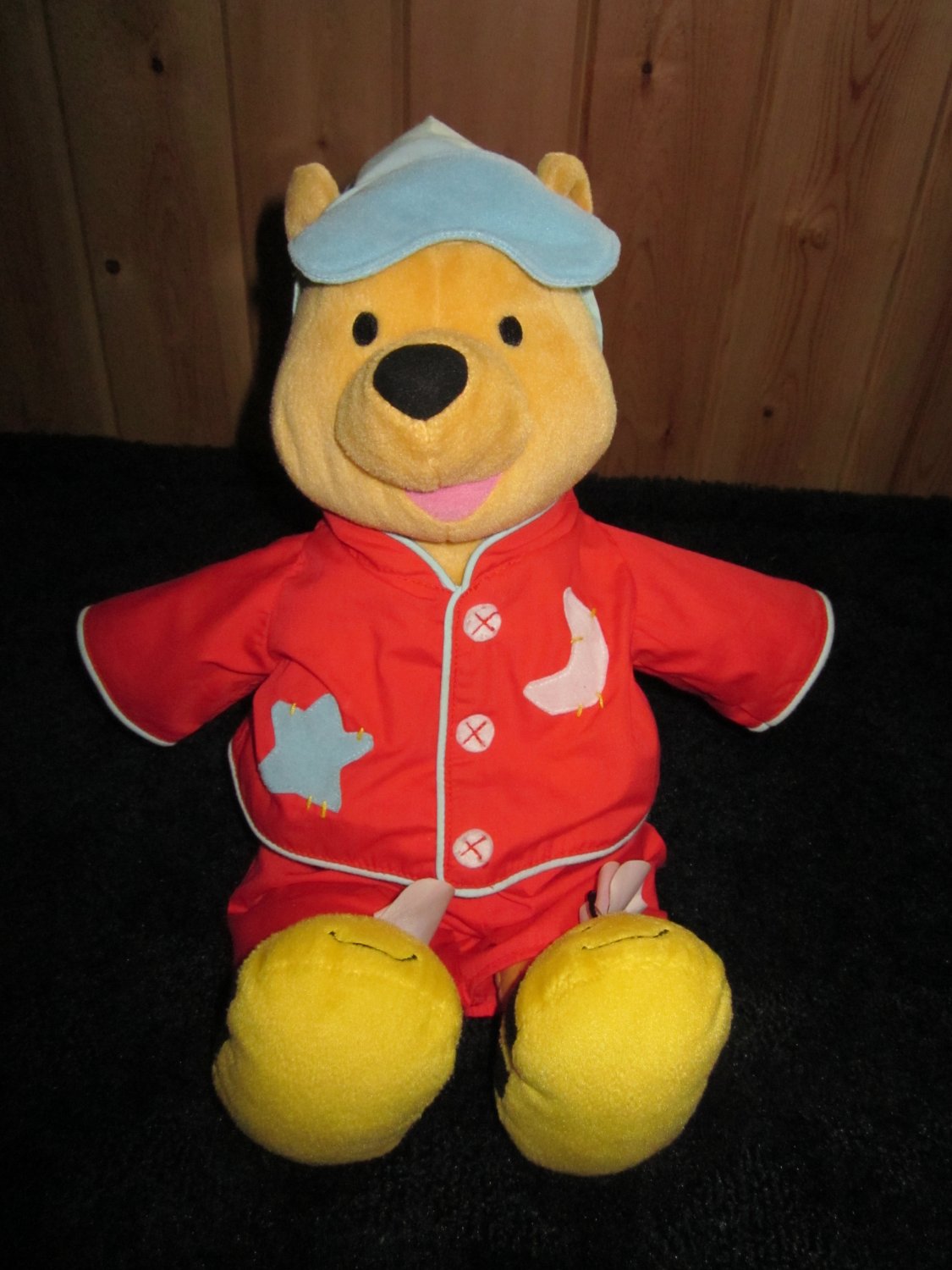 Fisher Price 2002 Sing 'N snore Pooh Disneys Winnie the Pooh