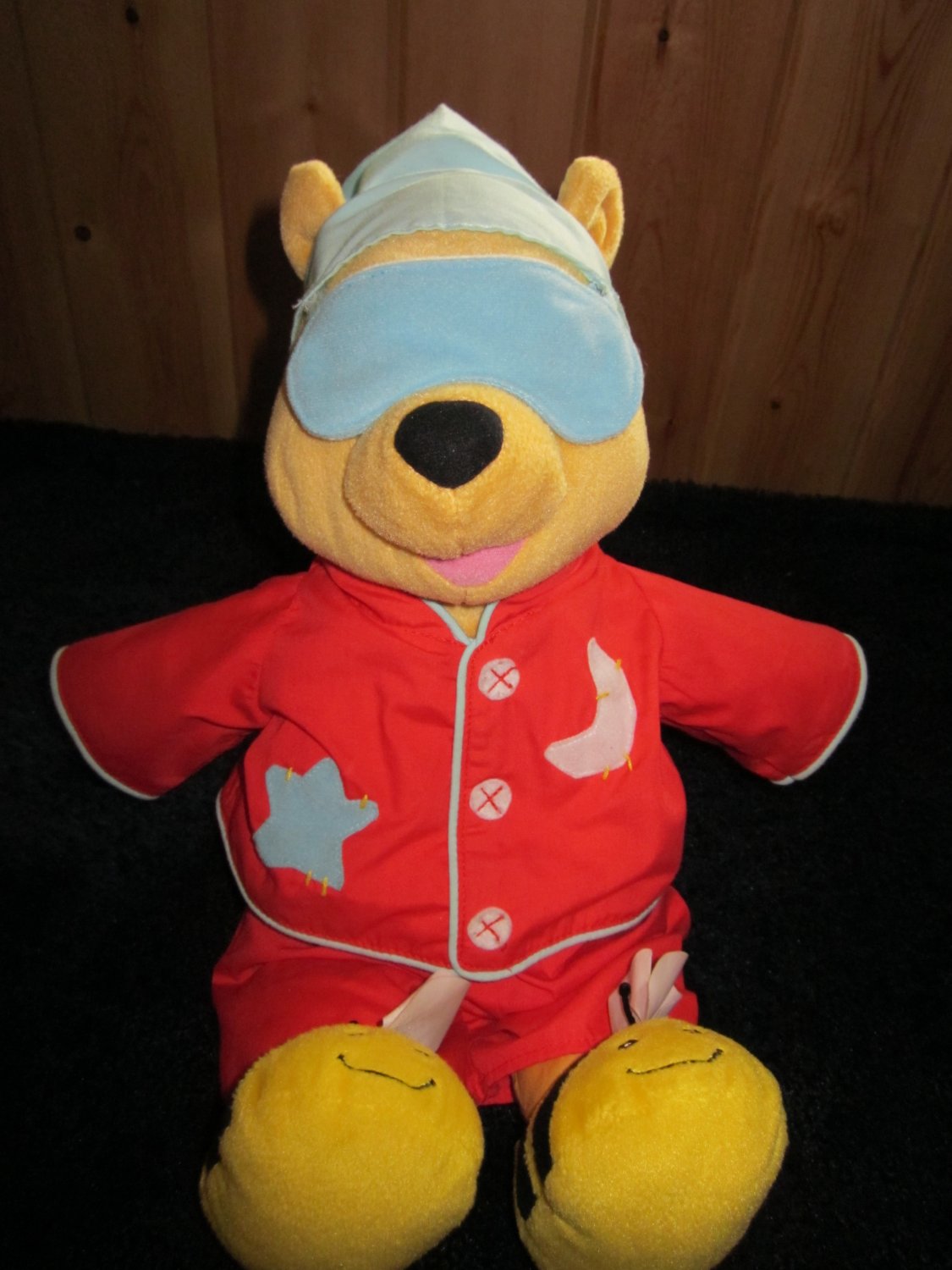 Fisher Price 2002 Sing 'N snore Pooh Disneys Winnie the Pooh