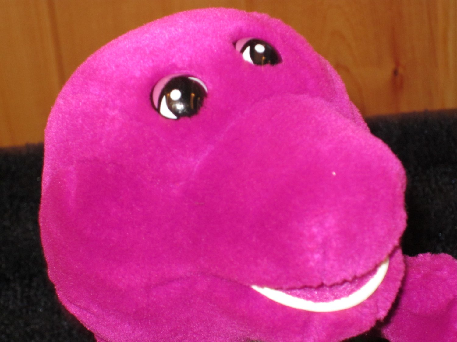 Plush Singing 11" Barney The Happy Dinosaur Red Heart and I Love You