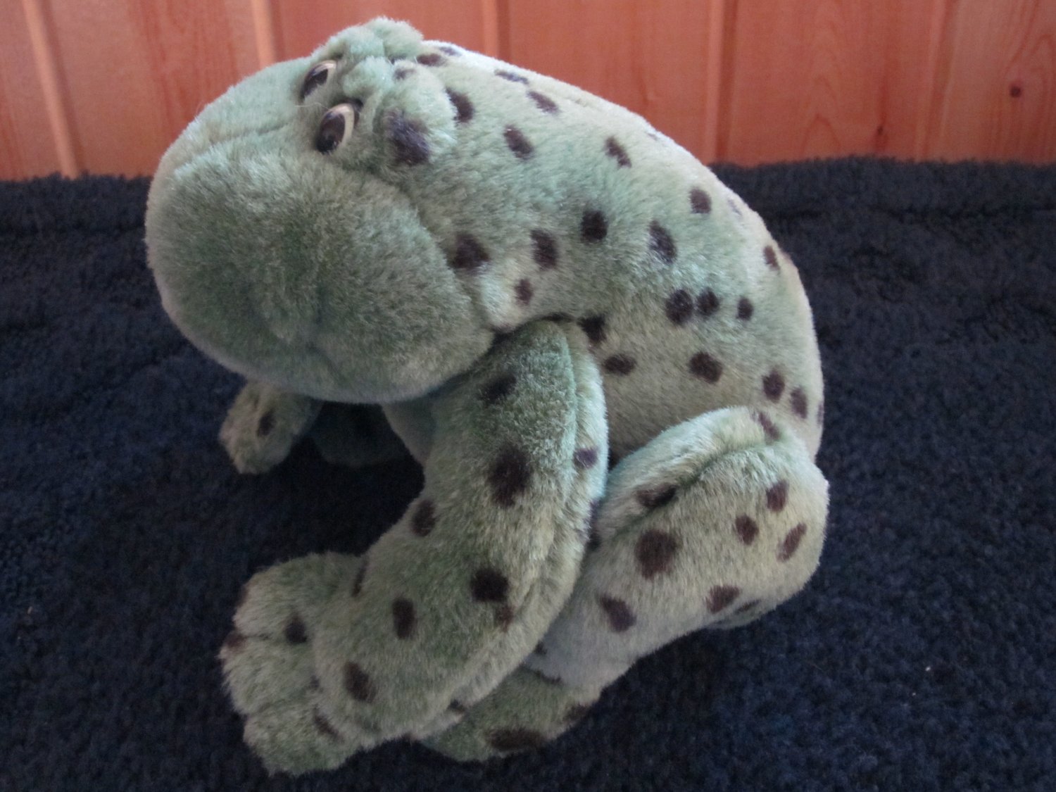 gund plush frog