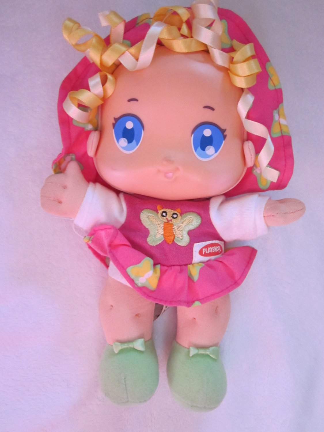 Playskool Busy Lil Butterfly Rattle Doll Blonde blue eyed baby