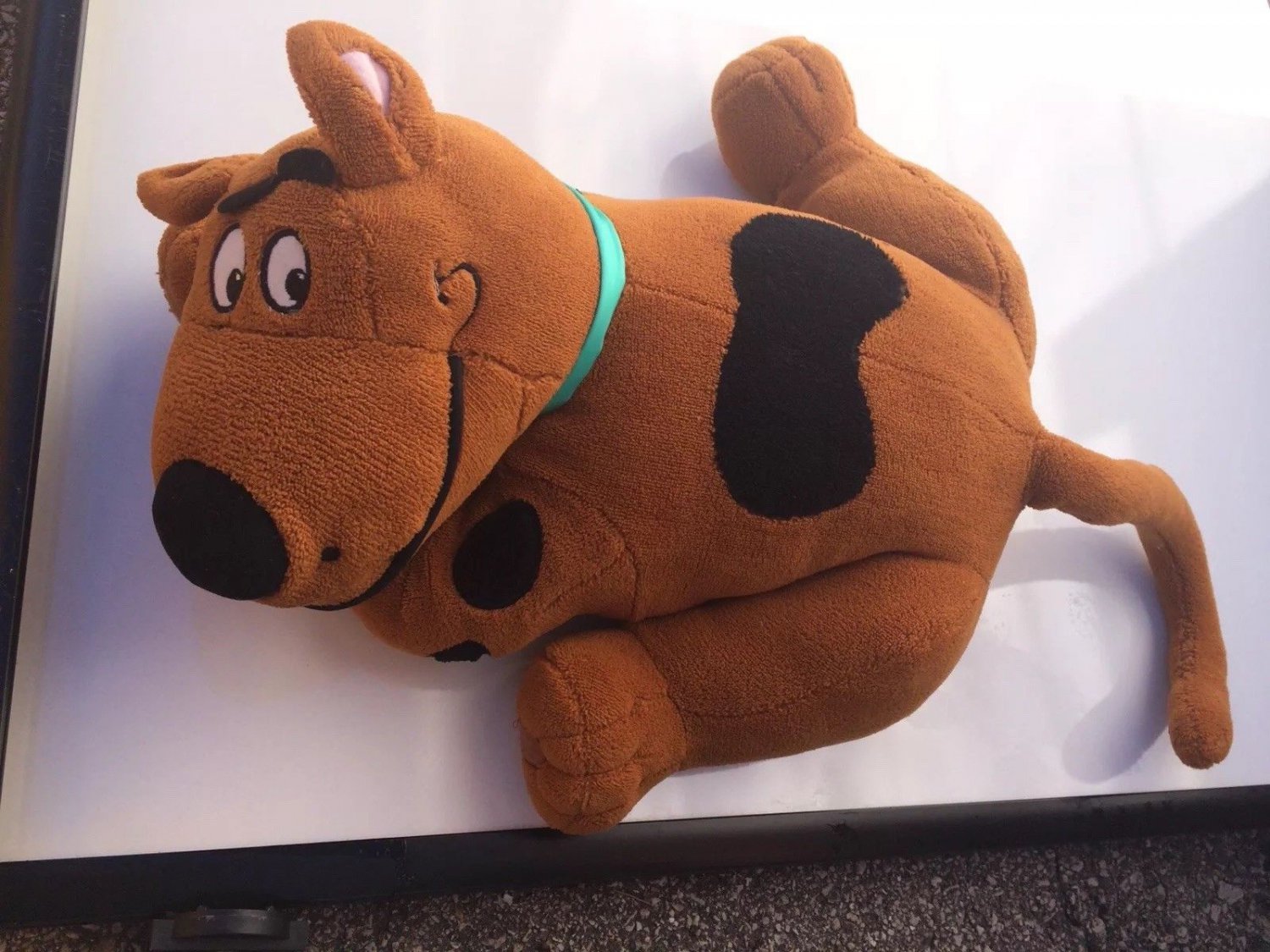 scooby doo plush cuddle pillow