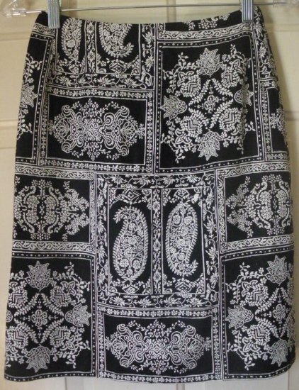 TALBOTS Black & White Knee-Length PRINT Skirt size 2P