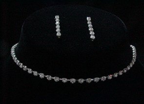 CHOKER & EARRINGS SET
