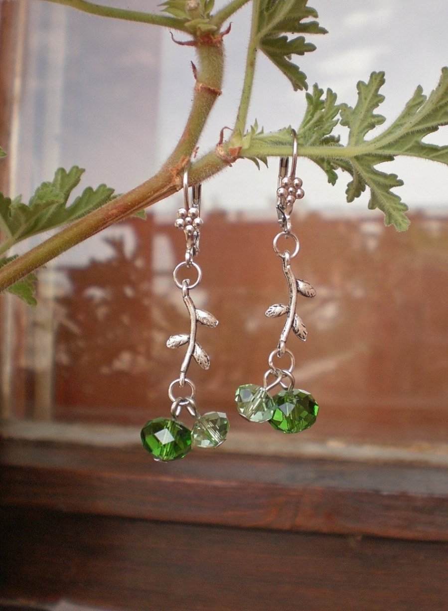 Peridot Green Crystal Beaded Earrings Handcrafted Designer Gift Jewelry Flower Leaft