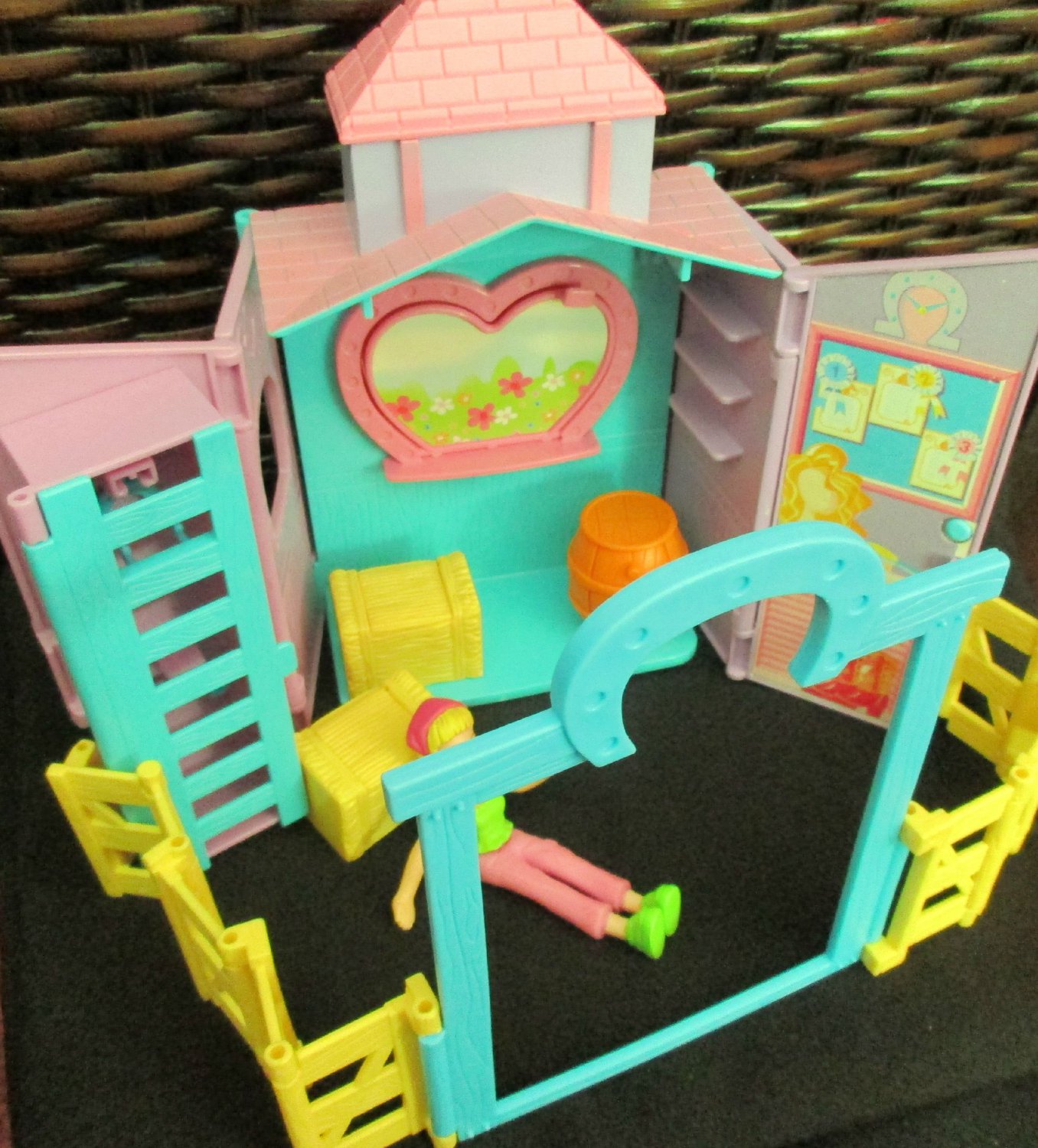 polly pocket farm