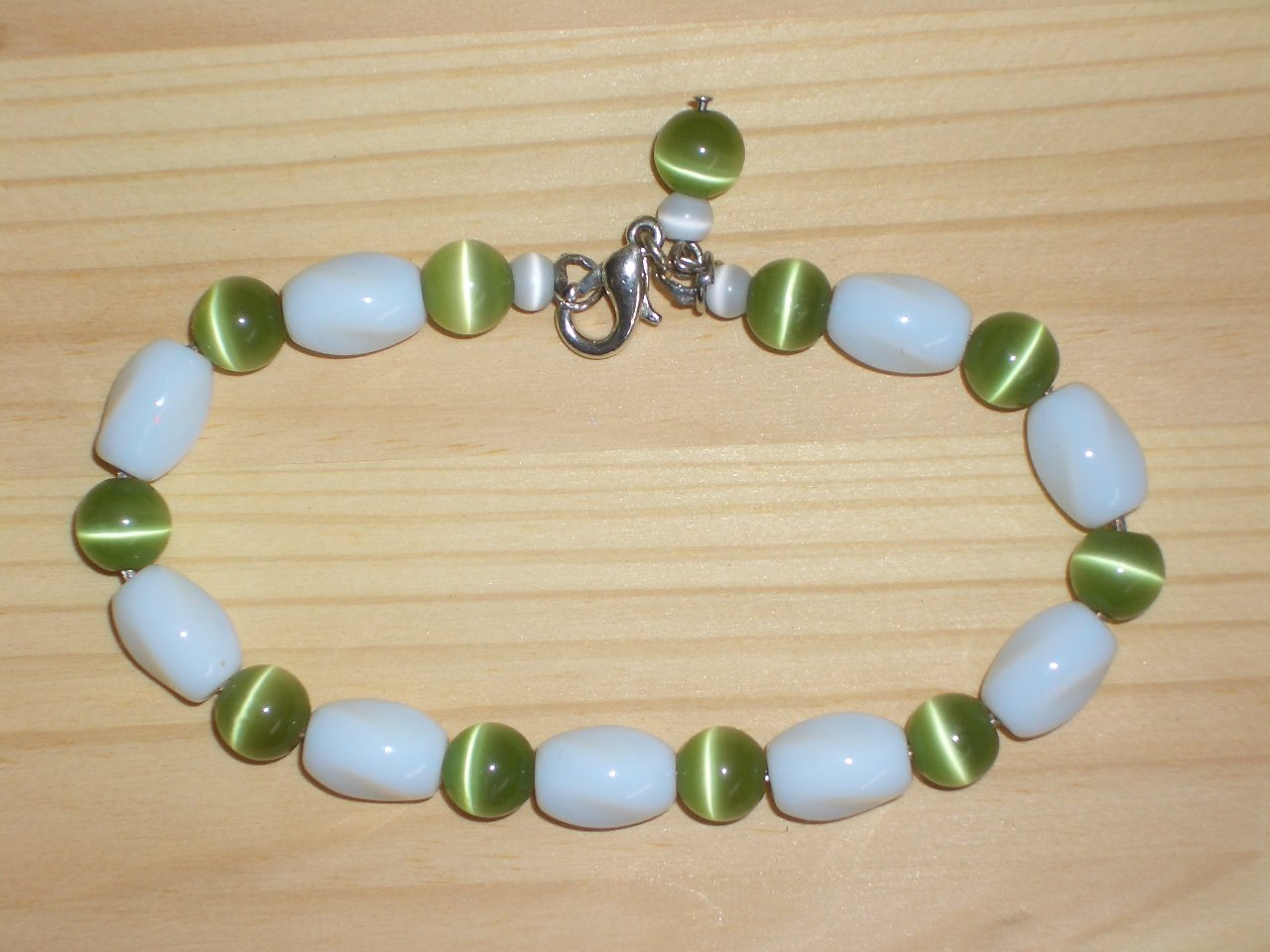 Charming Cute Bracelet White Oblong Green Round Glass Beads Trendy Mod Funky Chic Fashion Accessory