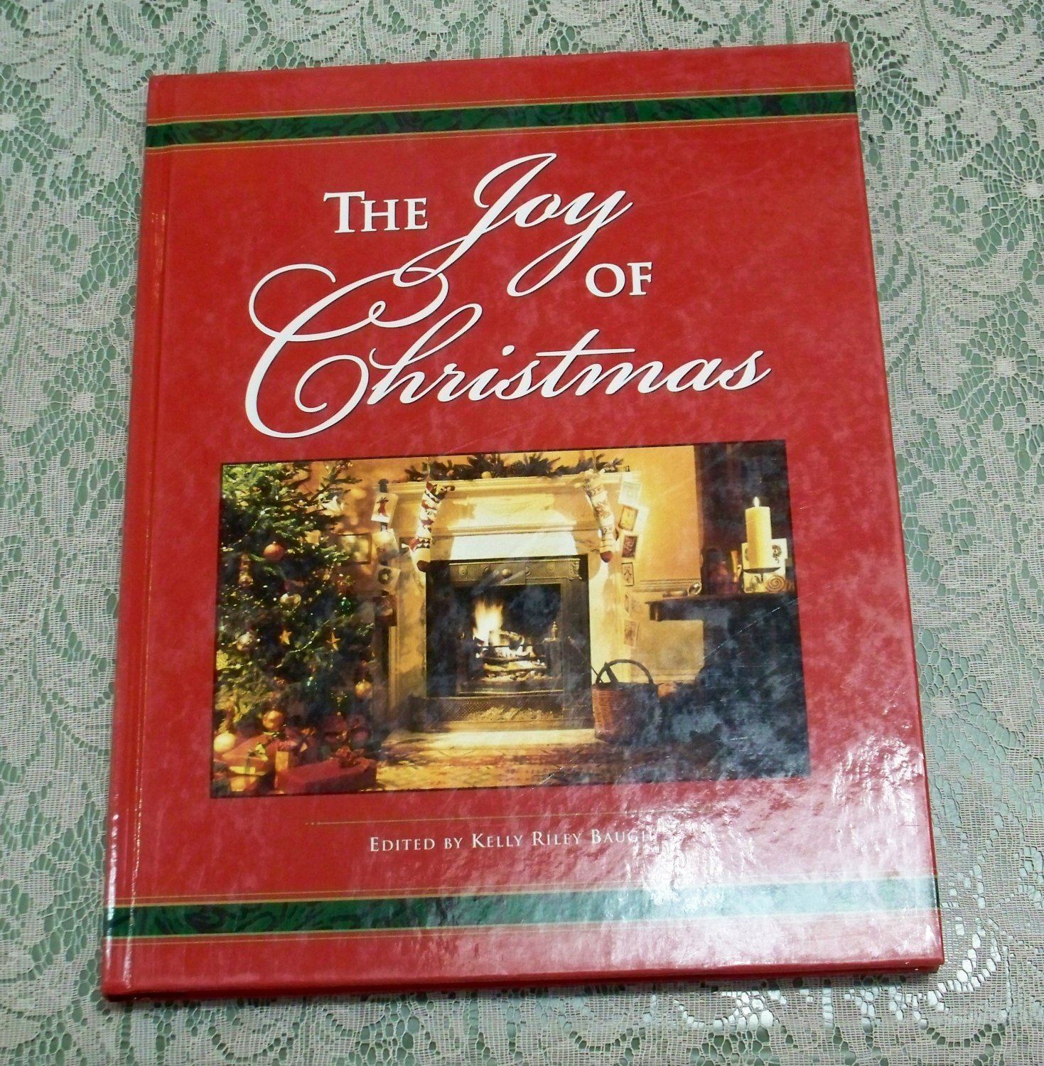 Guideposts The Joy of Christmas edited by Kelly Riley Baugh copyright