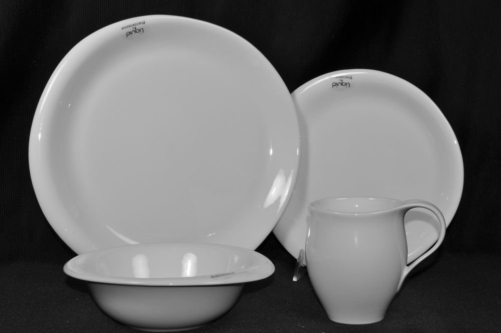 PORTMEIRION China Liquid Dinnerware 4 Piece Place Setting for 4 New