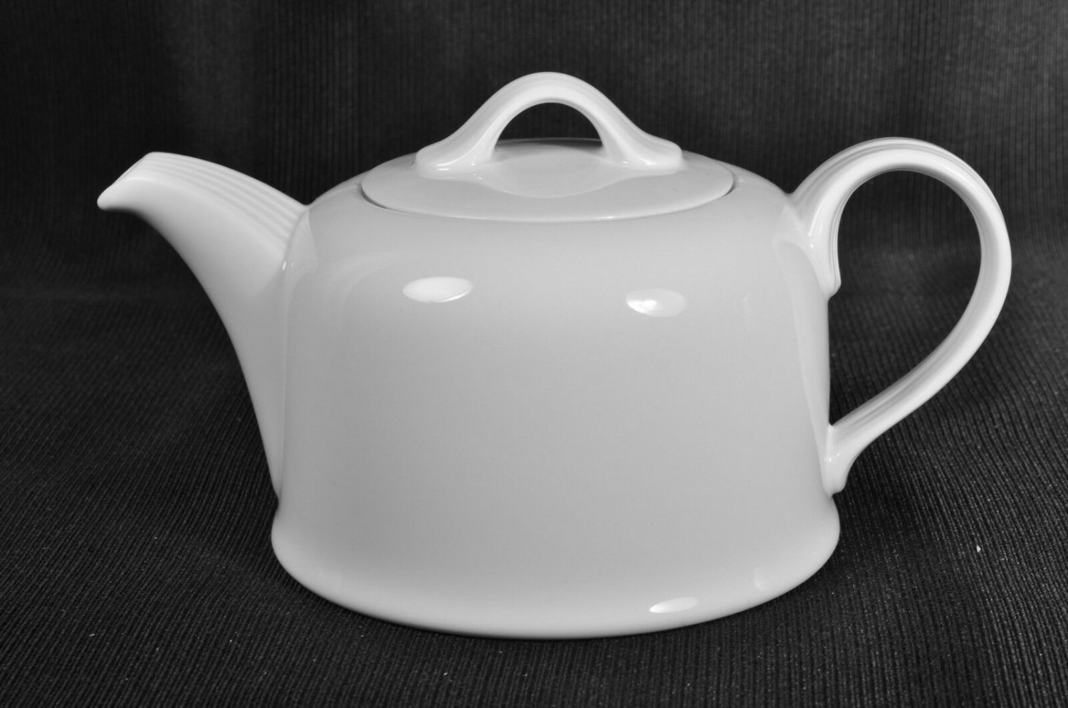 VILLEROY & BOCH Adriana Tea Pot Teapot White New