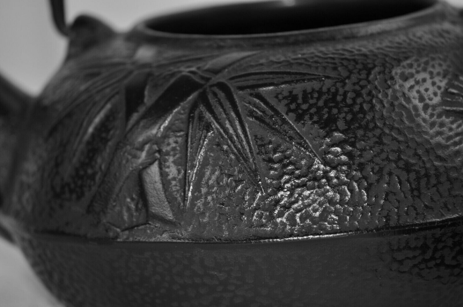 UNITY Cast Iron Tetsubin Tea Pot TeaPot Black Bamboo 20 fl.oz. New