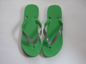 Women's Flip Flops with GLOSSY PRINTED STRAPS Green with Pink Hearts Size 11 (X-Large)
