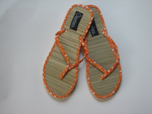 Women's Flip Flops Bamboo Like Orange with White Stars Thong Size 5-6 (Small)