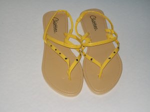 Women's Yellow Thin Patent Strap Thong Sandals with Studs Size 11 (X-Large)