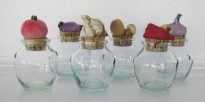 Kitchen Containers Small Glass Round Jars Vegetable Cork Tops, set of 6