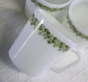 Corelle, Corning Ware, Spring Blossom / Crazy Daisy Mugs, Set of 4