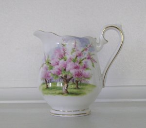 Royal Albert, Bone China, Blossom Time, Mini Creamer
