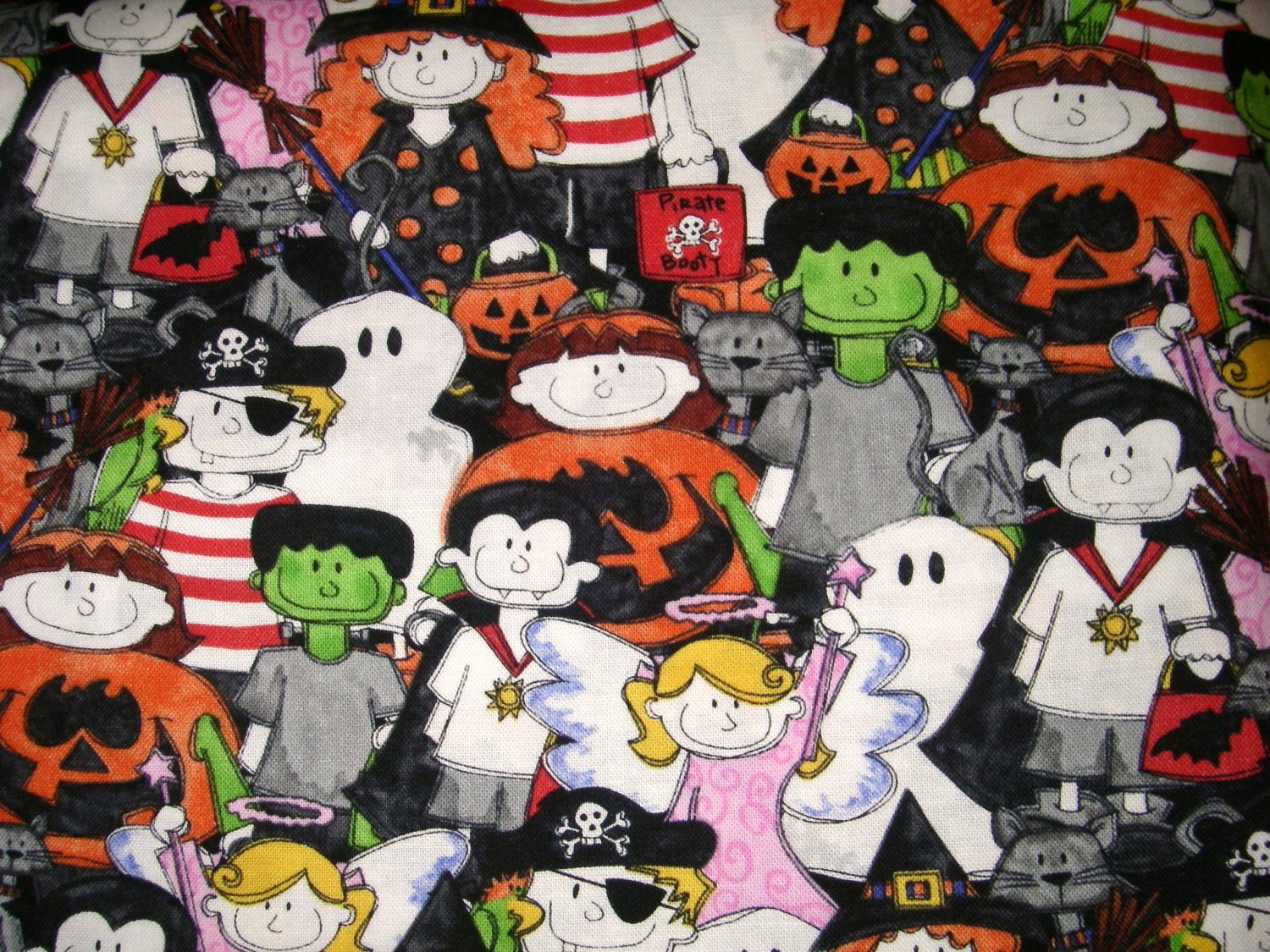 1 yard - Group of Trick or Treaters - Halloween fabric - Pumpkin, ghost, Dracula