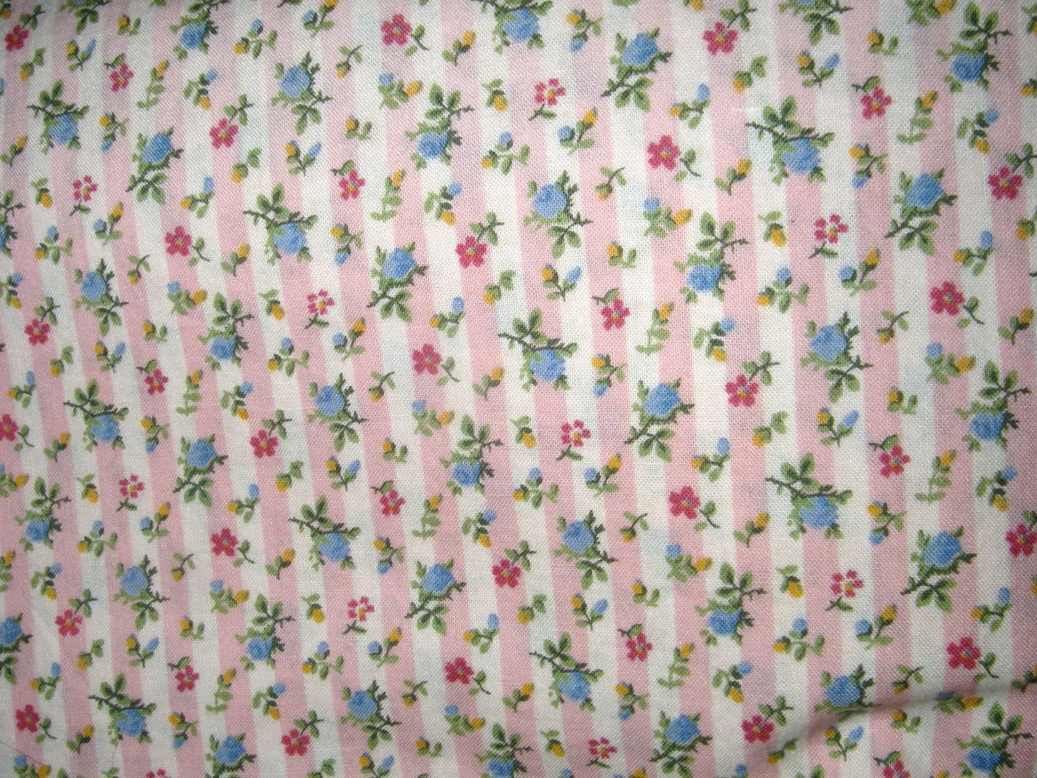 1 yard - Pink stripe fabric with tiny roses - Shabby Chic print