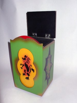 GRANT'S LARGE DOUBLE LOAD PAGODA / Vintage Magic Trick