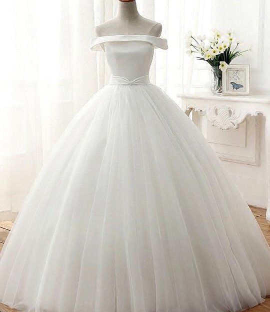 Simple Ball Gown Off-the-shoulder Sleeveless Tulle Wedding Dress W21