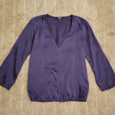 Emanuel Ungaro luxurious silk v-neck blouse